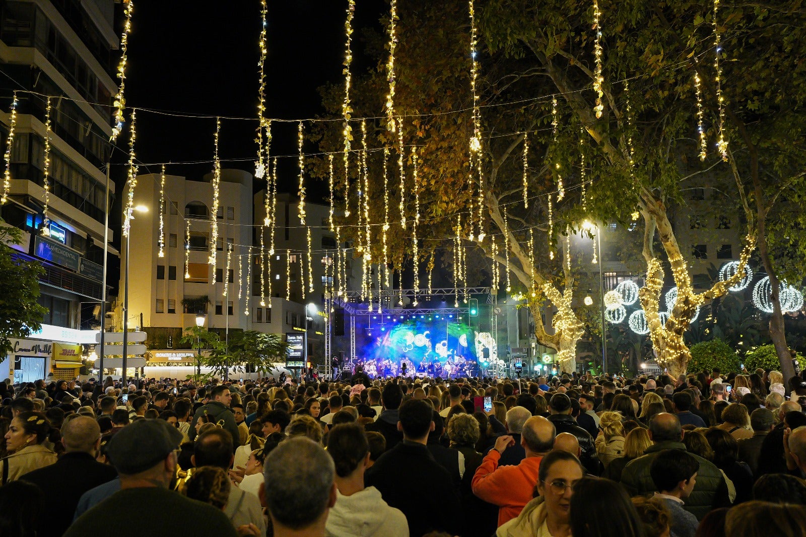 The Christmas lights are switched on in Marbella and San Pedro